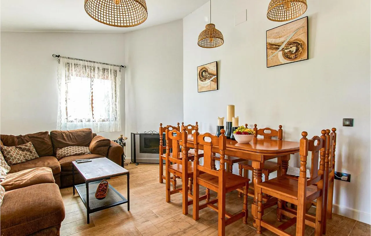 Pet Friendly Home In Colmenar With Kitchen 0*,