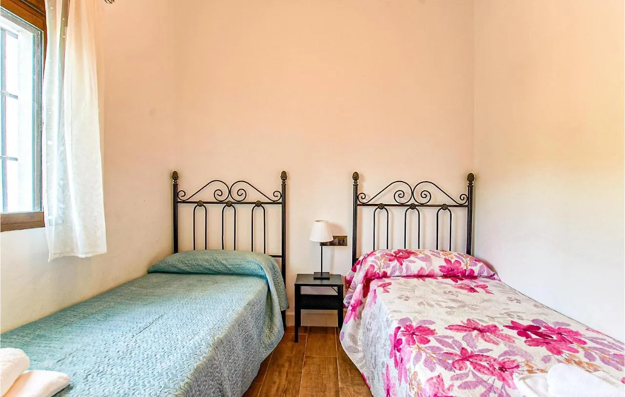 Pet Friendly Home In Colmenar With Kitchen Holiday home